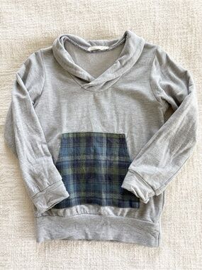 Thimble Collection 2T Grey Hooded Pullover with Plaid Pocket